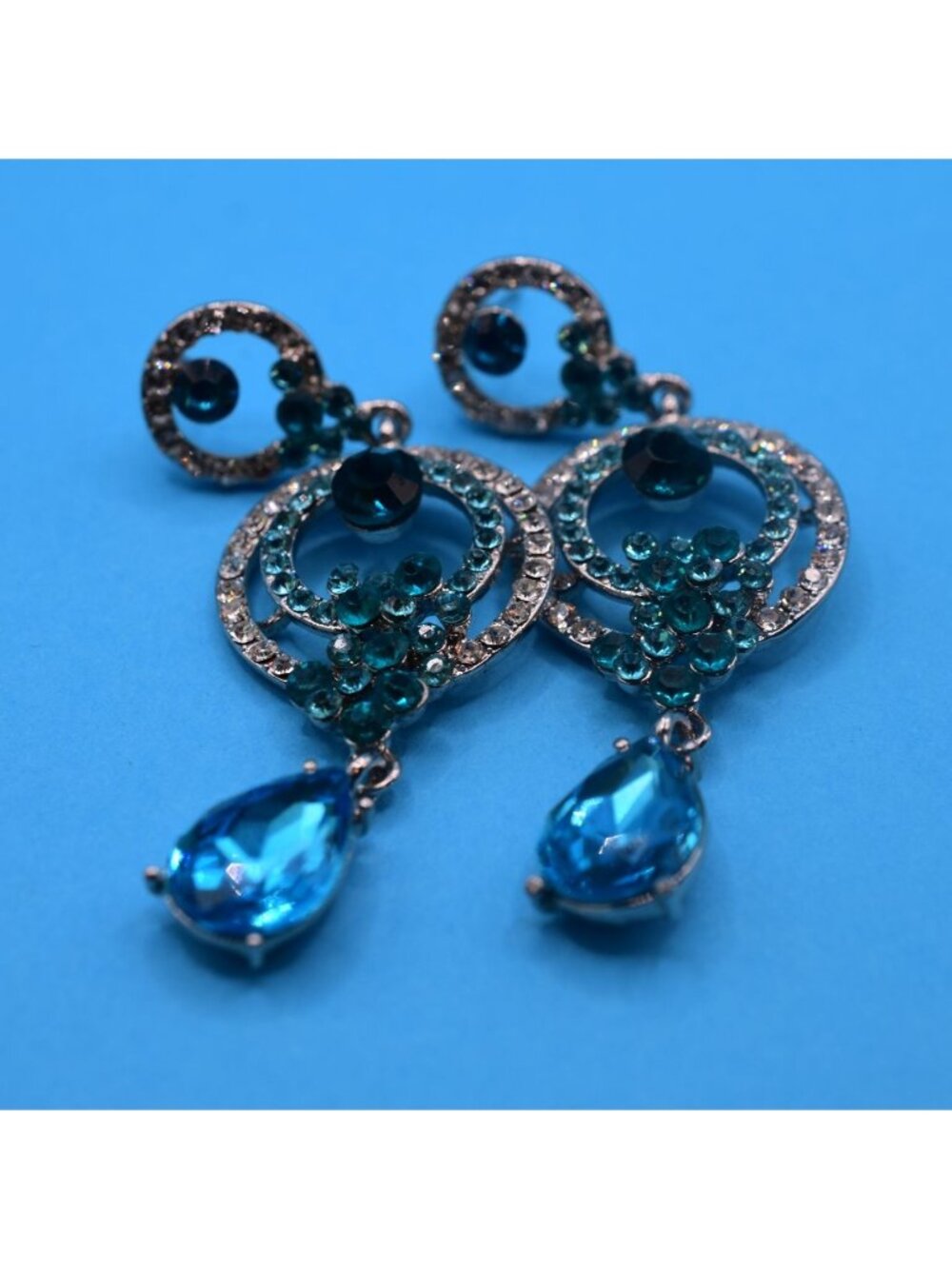 Vintage Silver-Tone Teardrop‎ Blue Crystal Dangle Earrings Rhinestone Accents